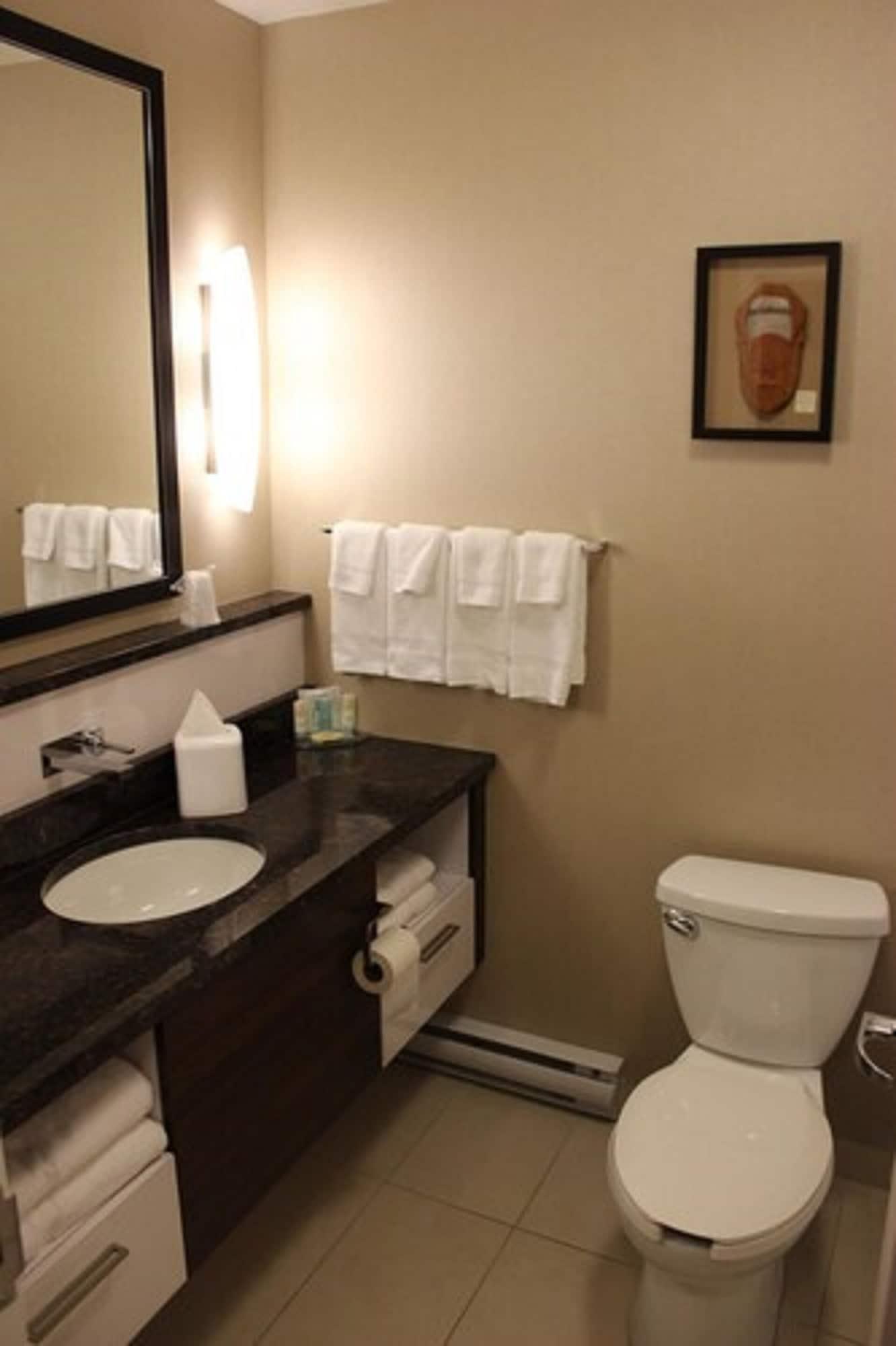Quality Inn Sept-Iles Ngoại thất bức ảnh