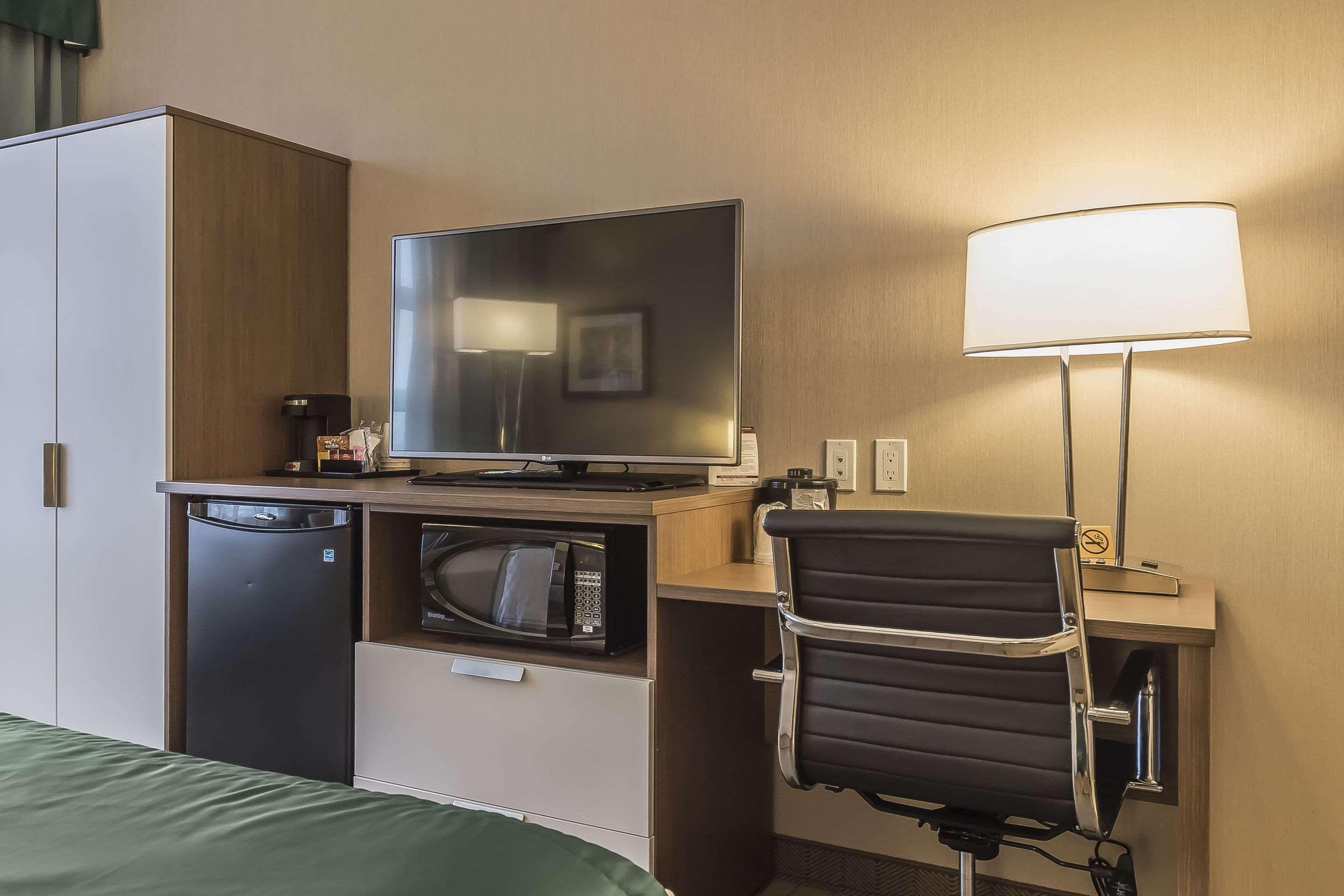 Quality Inn Sept-Iles Ngoại thất bức ảnh