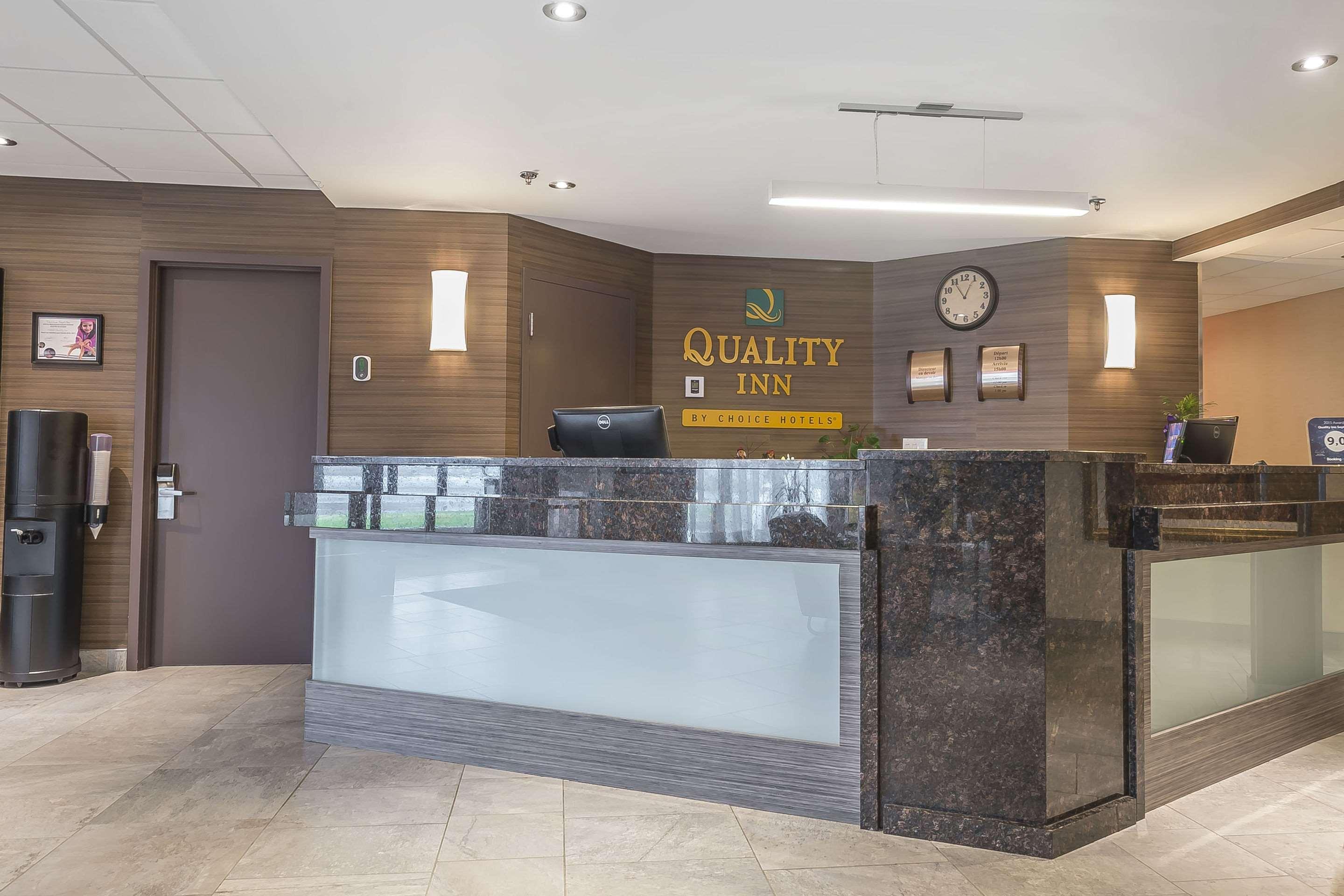 Quality Inn Sept-Iles Ngoại thất bức ảnh