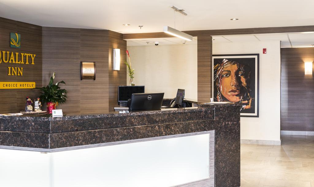 Quality Inn Sept-Iles Ngoại thất bức ảnh